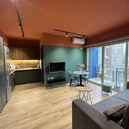 Modern Cozy Spacious